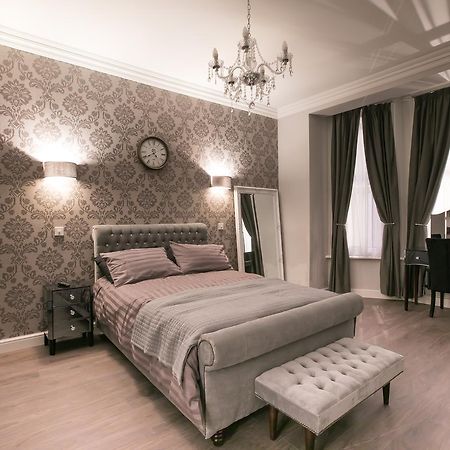 Apartments At Number 10 The Abbey Норуич Екстериор снимка
