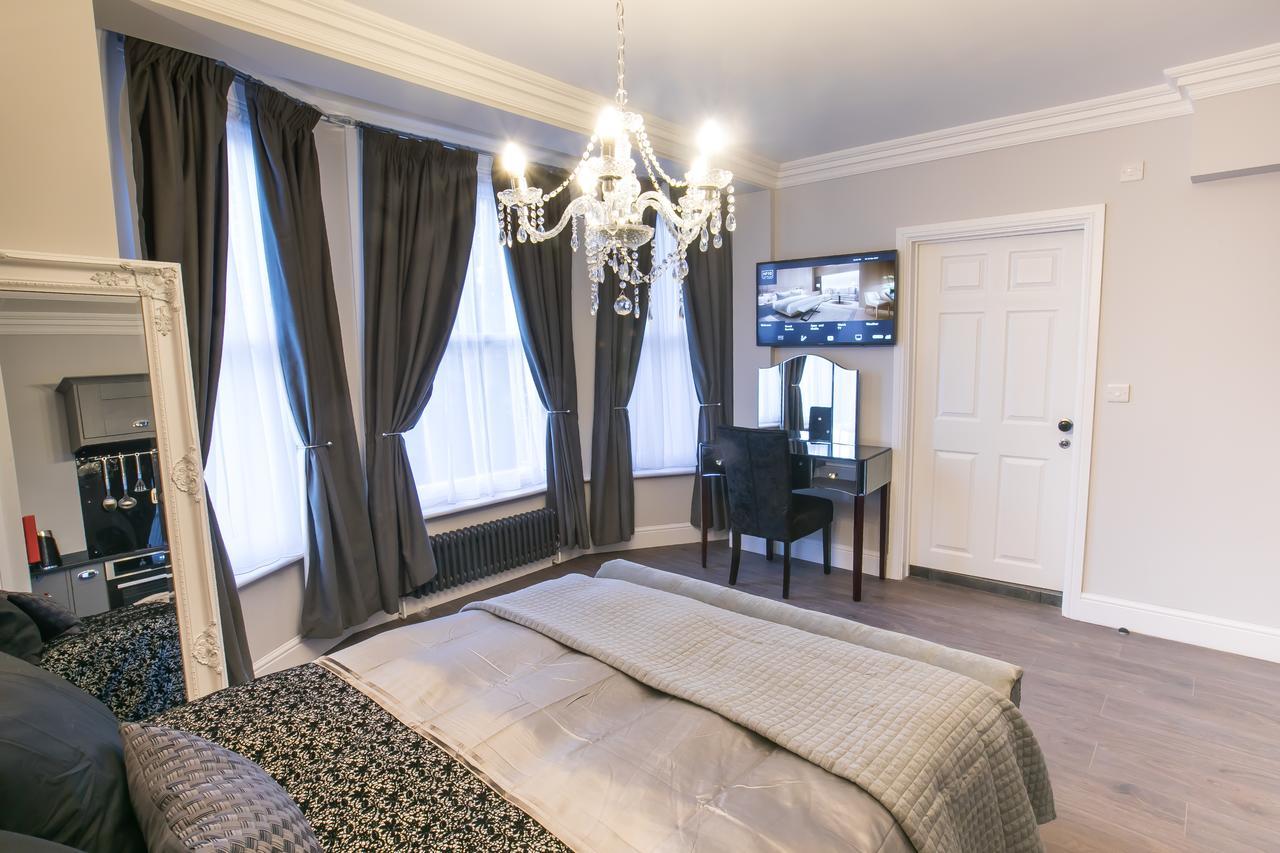 Apartments At Number 10 The Abbey Норуич Екстериор снимка