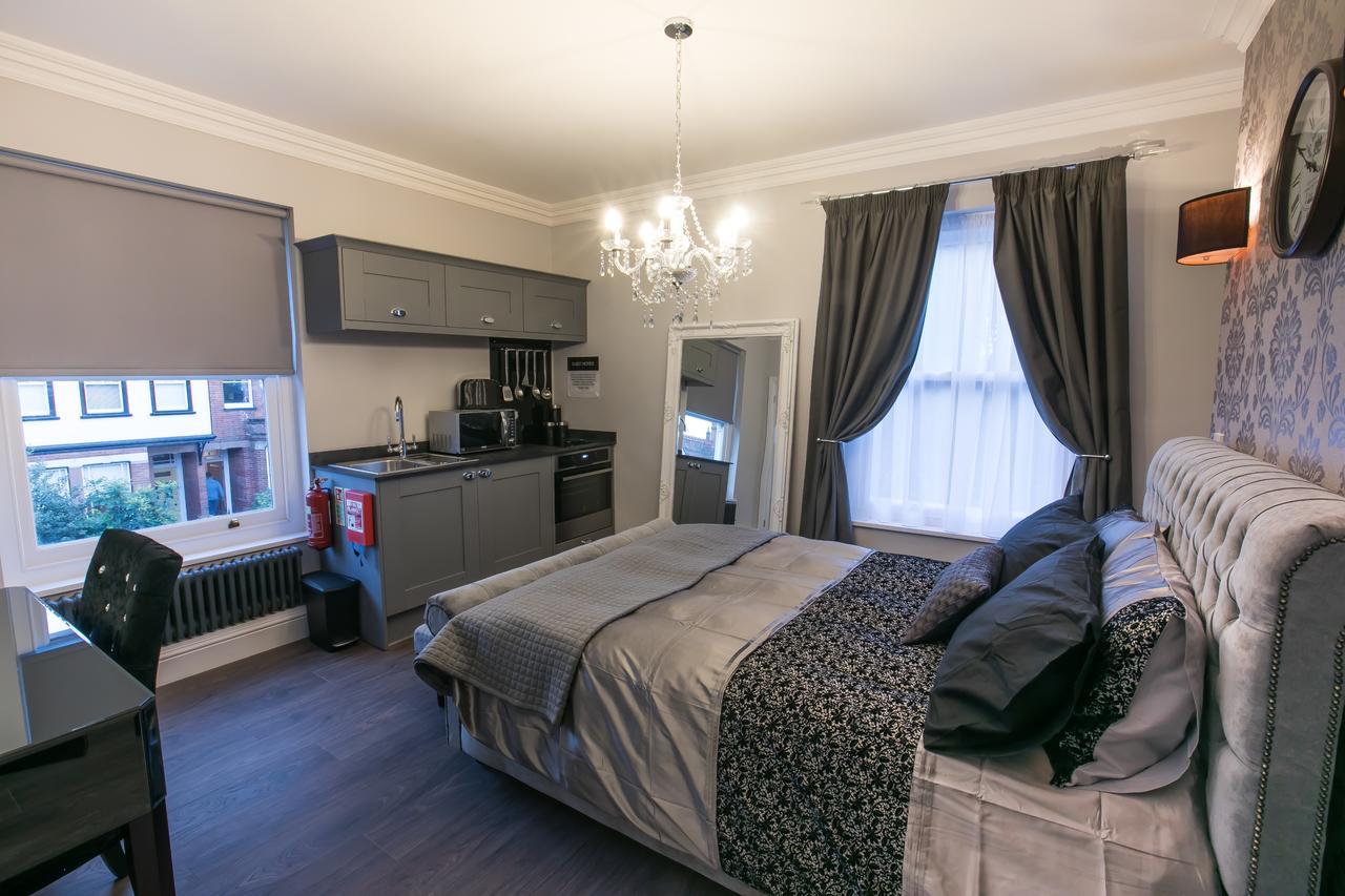 Apartments At Number 10 The Abbey Норуич Екстериор снимка